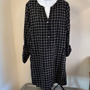 Soft Joie Black and White Grid Long Sleeve Dress